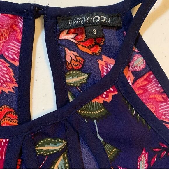 Stitch Fix Papermoon Top  Walita Cut Out Detail Floral Blouse - Small‎ - Picture 7 of 7